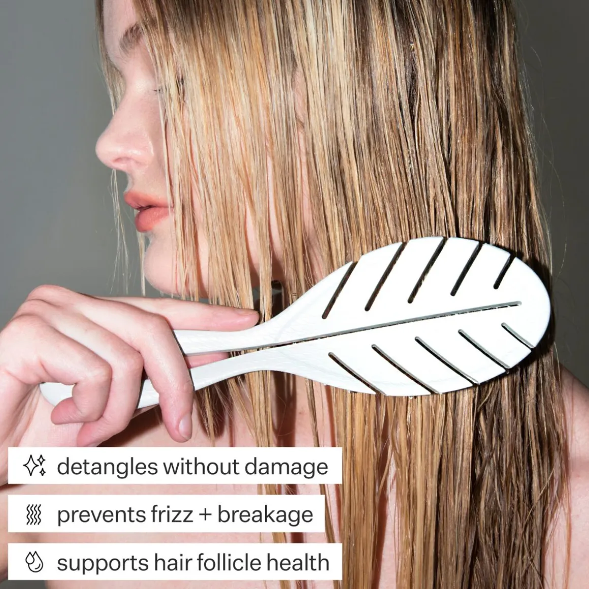 Act+Acre Detangling Hair Brush