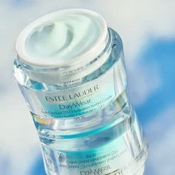 Estée Lauder DayWear Anti-Oxidant 72H-Hydration Sorbet Moisturiser SPF 15