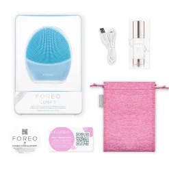 Foreo LUNA 3 for Combination Skin.