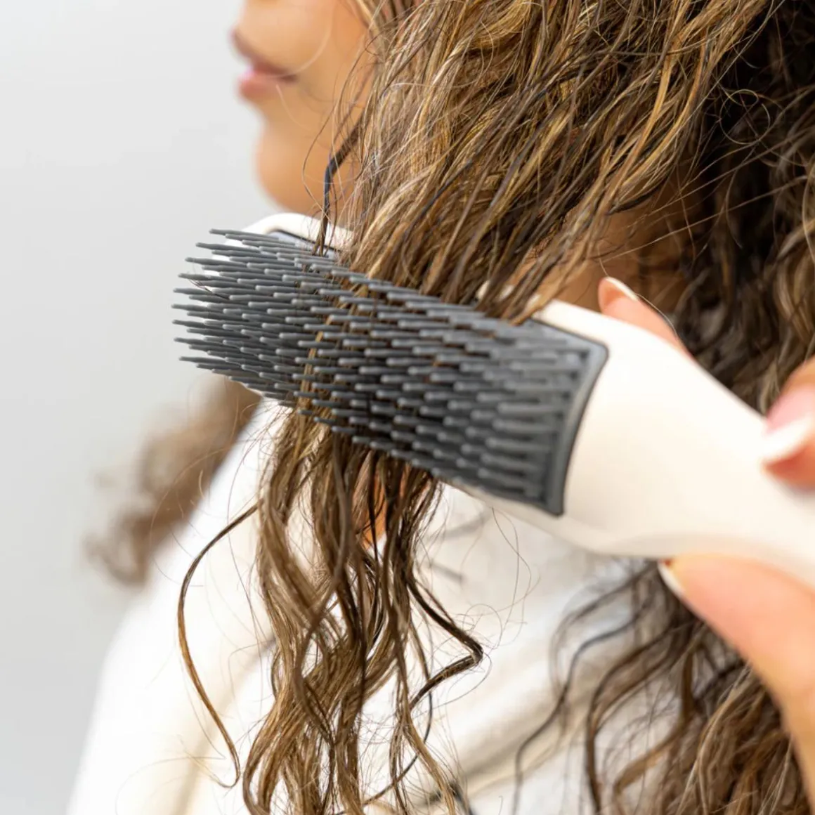 The Belle Brush The Treatment Brush