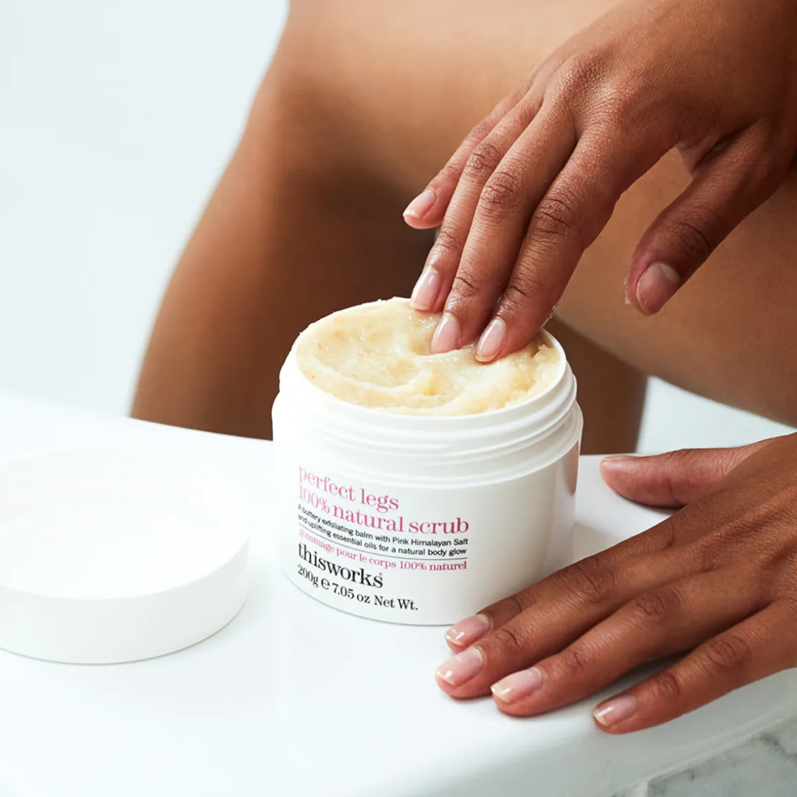 This Works Perfect Legs 100% Natural Scrub 200g