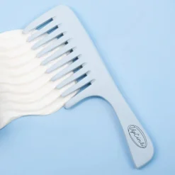 UpCircle Beauty Bamboo Wide Tooth Comb